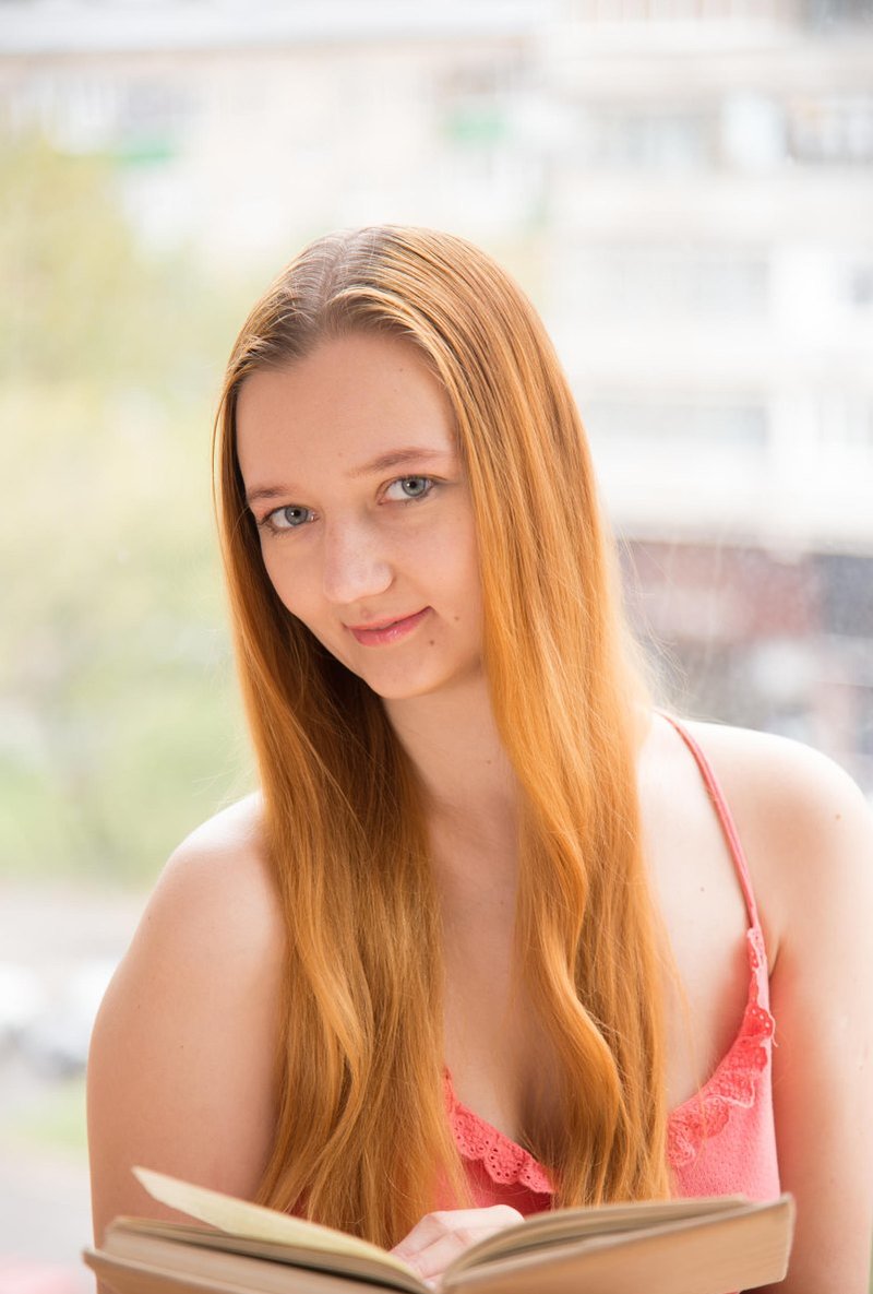 Эмма, 22 года, 2 размер груди